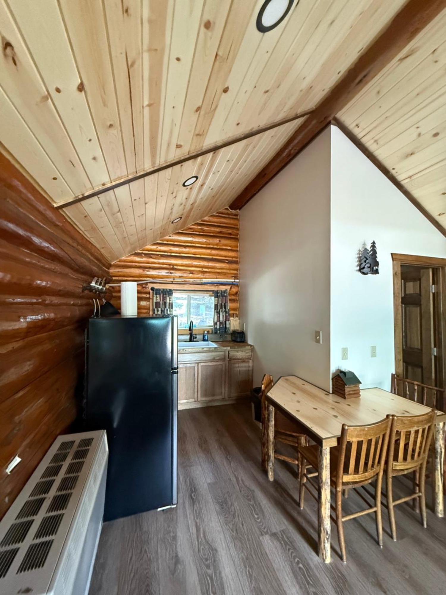 קוק סיטי Silver Gate Lodging מראה חיצוני תמונה